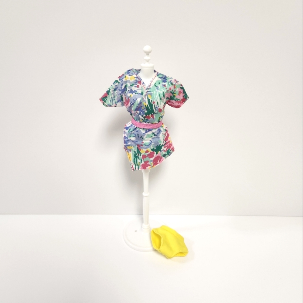 3/$21  1995 Barbie Sleep n Fun